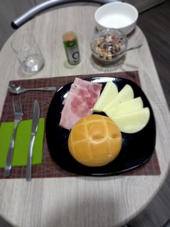 B&B Km 198 - Letto E Colazione Sorbara Dış mekan fotoğraf